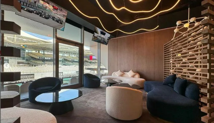 3D-печатная декорация в Paddock Club на трассе Яс Марина