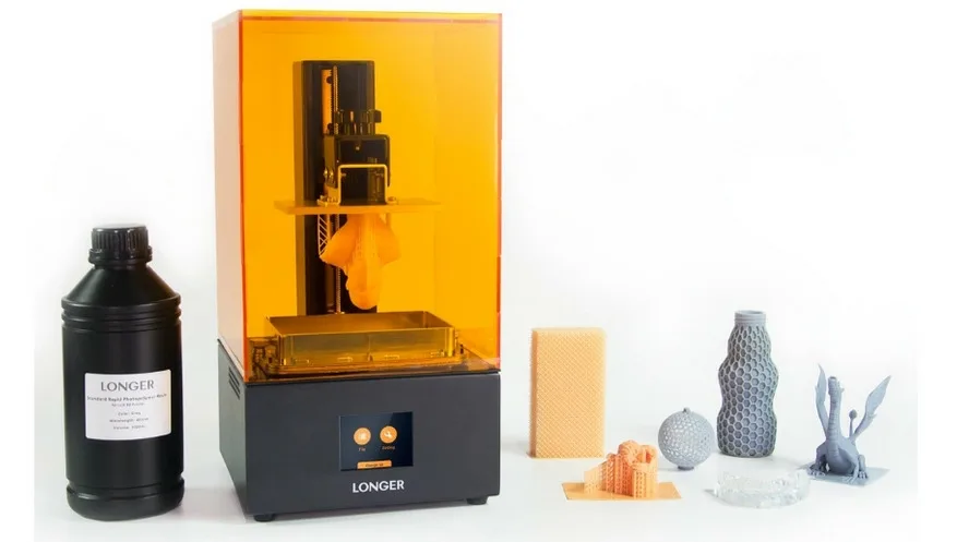 Фотополимерный 3D-принтер с защитным кожухом