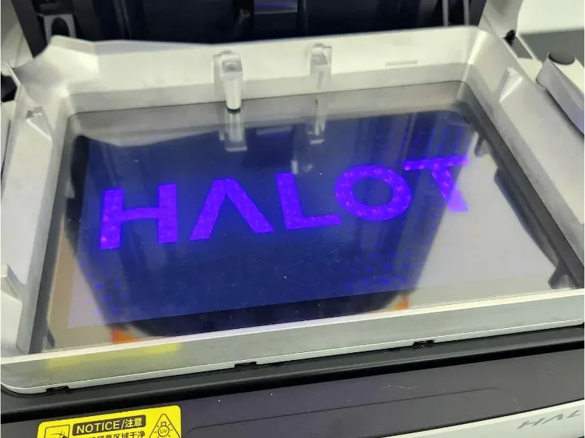 Экспонирующий дисплей 16K и область печати HALOT-X1